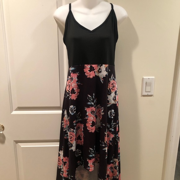NWOT Black and floral sundress XL. High low front hem - Picture 1 of 5